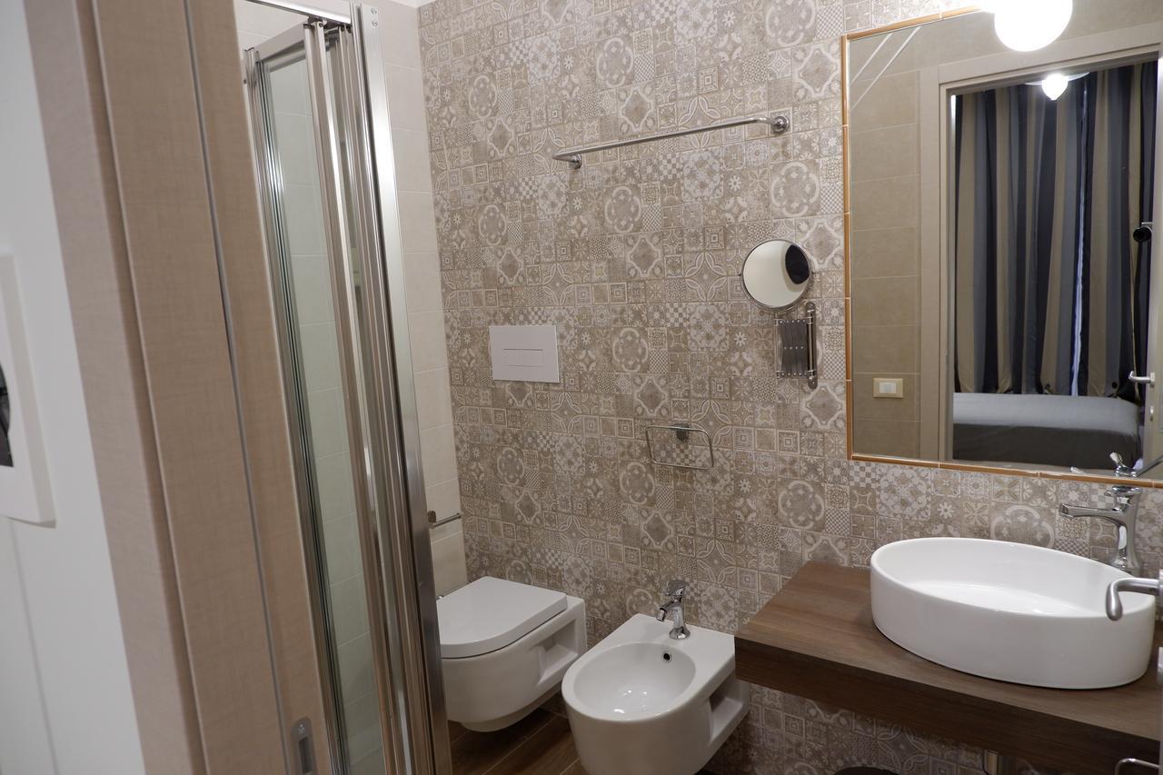 B&B Il Giardino In Citta - Parcheggio Privato Gratuito Foggia Kültér fotó