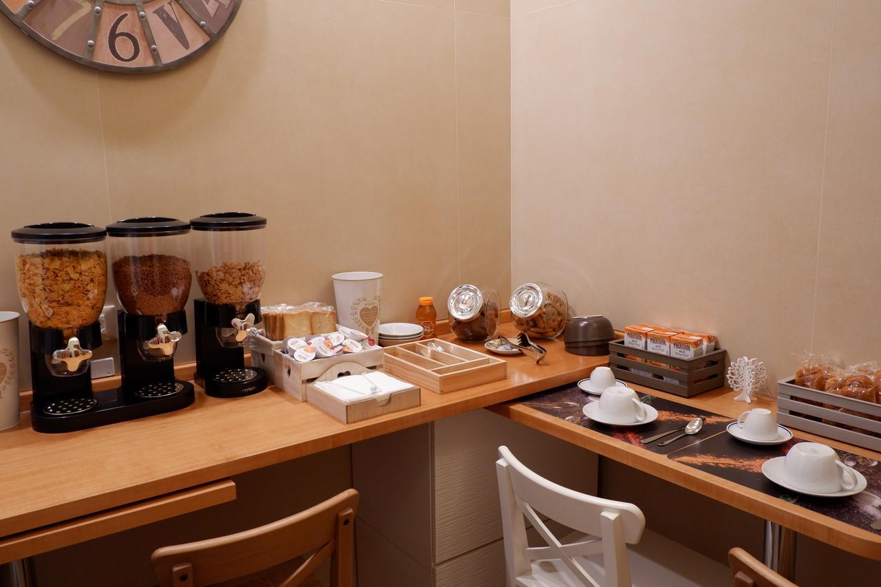 B&B Il Giardino In Citta - Parcheggio Privato Gratuito Foggia Kültér fotó