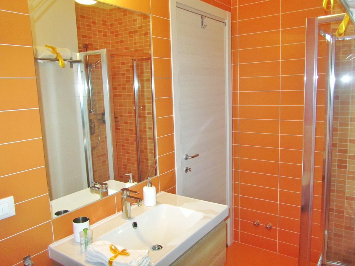 B&B Il Giardino In Citta - Parcheggio Privato Gratuito Foggia Kültér fotó